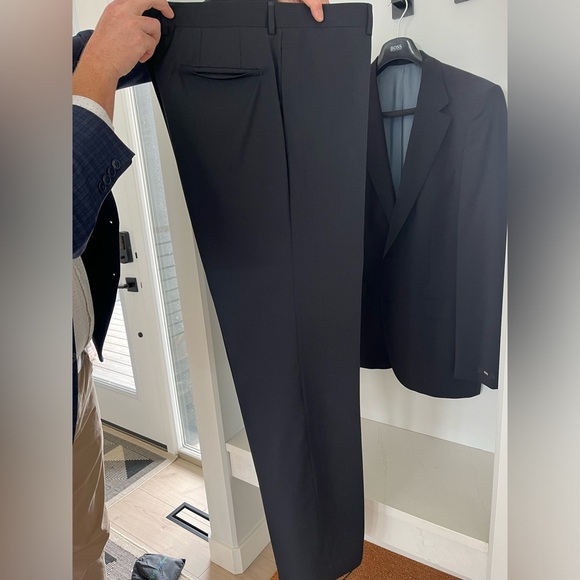 NWT Hugo boss suit - Picture 3 of 5